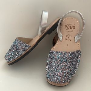 Brand New Glitter Pons Joy
